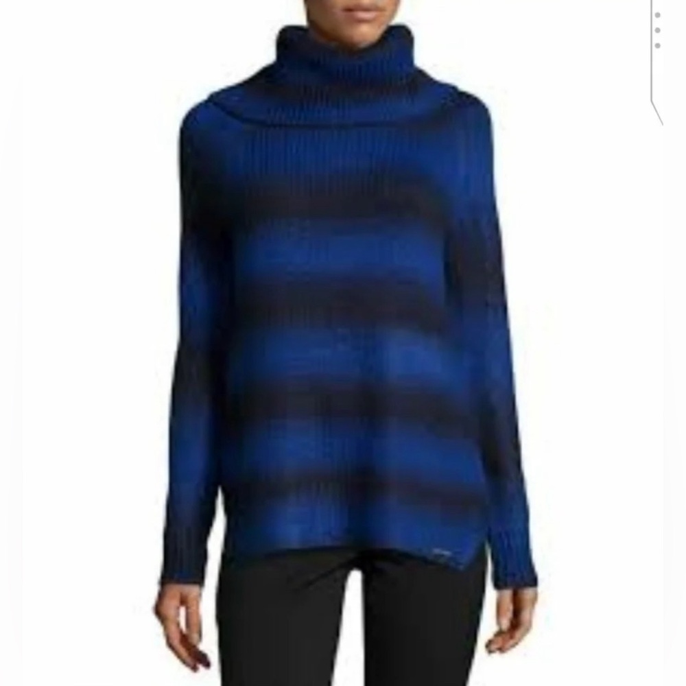 Michael Kors Knitted Blue Crowl-Neck Sweater